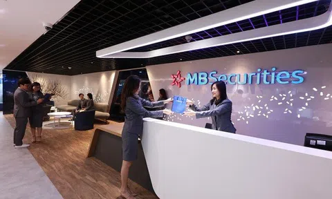 Chứng khoán MB (MBS) chào bán cổ phiếu giá 10.000 đồng, thấp hơn 63% thị giá