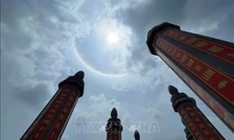 Giải mã hiện tượng 'hào quang mặt trời' đang gây sốt trên mạng xã hội