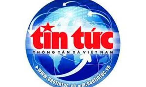 Thủ tướng Phạm Minh Chính và Thủ tướng Thái Lan thưởng lãm các sản phẩm thủ công Việt Nam