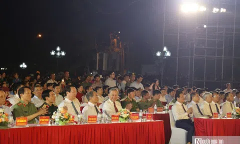 Tổng Bí thư Tô Lâm dự khai mạc Lễ hội Làng Sen, khánh thành tượng Bác Hồ về thăm quê
