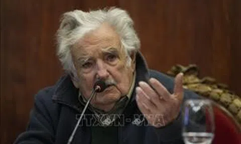 Điện chia buồn nguyên Tổng thống Cộng hòa Đông Uruguay qua đời