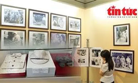 Những kỷ vật thiêng liêng của Bác Hồ trong 3 lần về thăm nhà máy Dệt Nam Định