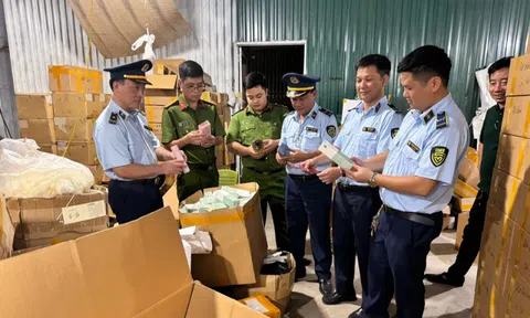 Thành lập Tổ công tác về cao điểm đấu tranh ngăn chặn, đẩy lùi tội phạm buôn lậu, hàng giả