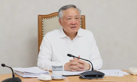 Phó Thủ tướng Thường trực làm việc với Bộ Nội vụ về rà soát, xây dựng Nghị định về phân cấp, phân quyền