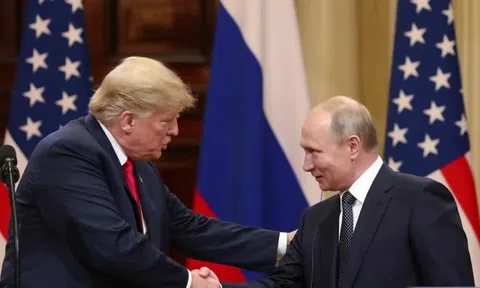 Ông Zelensky lo Ukraine phải đối mặt “sự đã rồi” khi ông Trump và ông Putin điện đàm