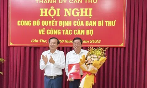 Phó Bí thư Thường trực Thành ủy, Chủ tịch HĐND TP. Cần Thơ nghỉ hưu