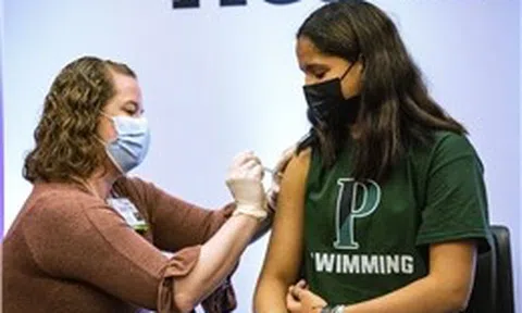 Mỹ công bố thay đổi quan trọng về chính sách tiêm vaccine COVID-19 nhắc lại