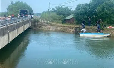 Rủ nhau đi tắm kênh, một trẻ bị đuối nước thương tâm