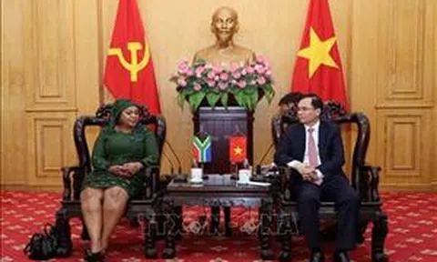 Tăng cường hợp tác đào tạo cán bộ lãnh đạo quản lý giữa Việt Nam và Nam Phi
