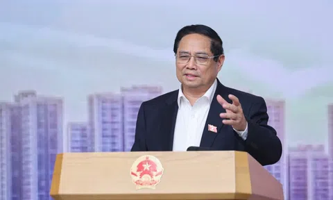 Thủ tướng: Xử lý nghiêm các hành vi đầu cơ, lũng đoạn; hướng tới mục tiêu mọi người dân đều có chỗ ở