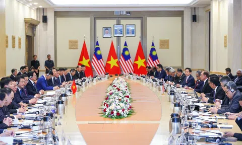 Thủ tướng Phạm Minh Chính hội đàm với Thủ tướng Malaysia