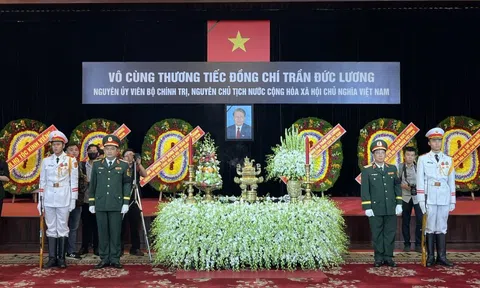 TỔ CHỨC TRỌNG THỂ LỄ TRUY ĐIỆU NGUYÊN CHỦ TỊCH NƯỚC TRẦN ĐỨC LƯƠNG