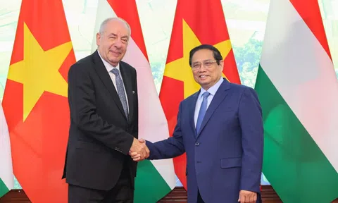 Thủ tướng Phạm Minh Chính hội kiến Tổng thống Hungary