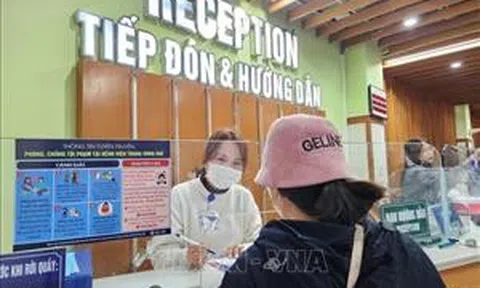Những chính sách nổi bật có hiệu lực trong tháng 6/2025: Dừng cấp thẻ bảo hiểm y tế giấy