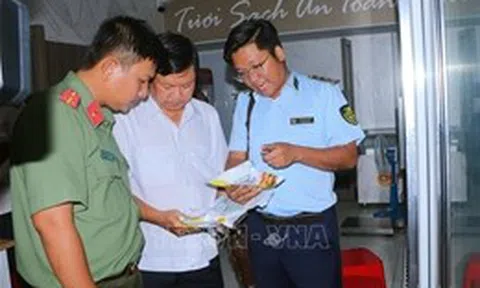 Cao điểm chống buôn lậu: Các địa phương phát hiện, xử lý nhiều thực phẩm không nguồn gốc