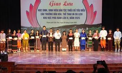 Học sinh, sinh viên dân tộc thiểu số tự tin lan tỏa văn hóa, kết nối tri thức