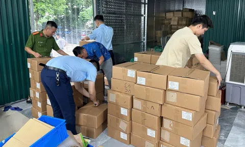 Phát hiện hơn 5.000 lọ mỹ phẩm nhập lậu của công ty Ngân Korea