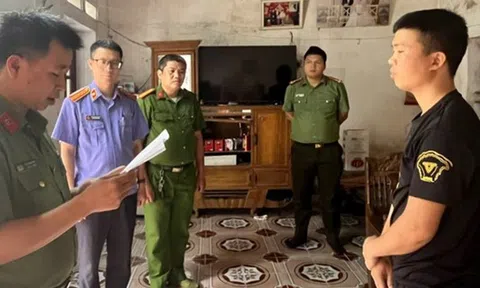 Khởi tố 8 đối tượng chế tạo, mua bán trái phép vũ khí quân dụng