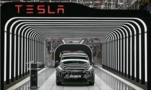 Tesla lùi thời điểm ra mắt xe Model Y giá rẻ