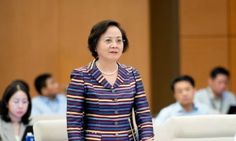 Đề xuất ký hợp đồng với doanh nhân tiêu biểu làm nhiệm vụ công chức lãnh đạo
