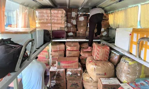 Phát hiện gần 112.000 gói măng tẩm không rõ nguồn gốc trên xe khách