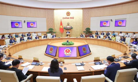 Thủ tướng Phạm Minh Chính chủ trì Phiên họp Chính phủ thường kỳ tháng 5/2025