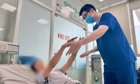 Sốc nhiệt vì làm việc giữa nắng gay gắt, nam thợ xây hôn mê, suýt mất mạng