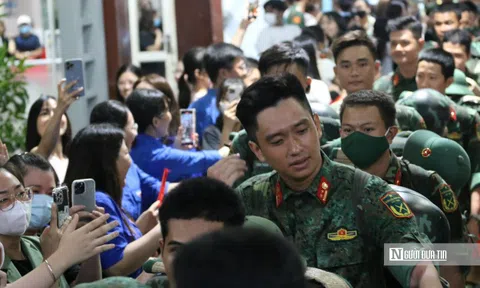Tp.HCM tiễn hơn 1.000 quân nhân lên đường tập huấn chuẩn bị Lễ Kỷ niệm 80 năm Quốc Khánh 2/9
