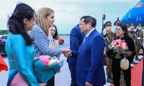 Thủ tướng Phạm Minh Chính tới Thủ đô Tallinn, bắt đầu thăm chính thức Estonia