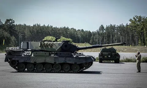 Quốc gia nổi tiếng trung lập “nói lời dứt khoát” về viện trợ xe tăng cho Ukraine