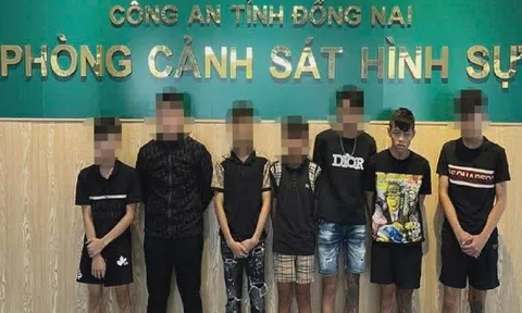 Tạm giữ 3 đối tượng trong nhóm thiếu niên vác dao chém người giữa đêm