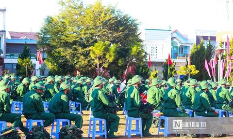 Con một có phải đi nghĩa vụ quân sự không?