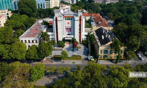 Hà Nội: Cán bộ quản lý nghỉ hưu trước tuổi nhận hơn 2 tỷ đồng tiền chế độ