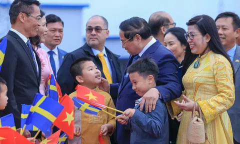 Thủ tướng Phạm Minh Chính tới Stockholm, bắt đầu thăm chính thức Thuỵ Điển