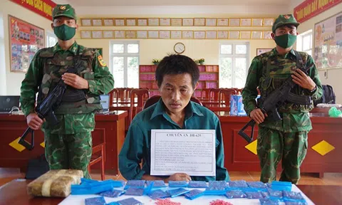 Điện Biên: Bắt giữ đối tượng mua bán 12.000 viên ma túy tại lán nương