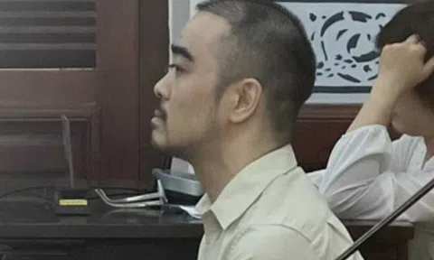 Việt kiều Mỹ bị bạn gái tố tàng trữ ma túy, lãnh án 1 năm 3 tháng tù