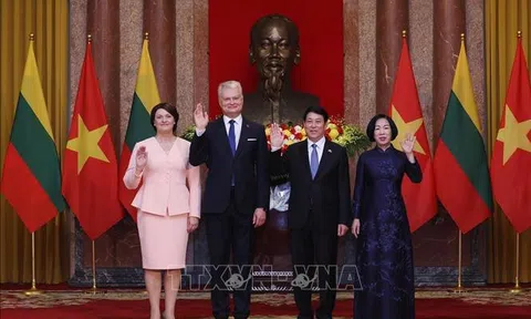 Tổng thống Lithuania Gitanas Nauseda và Phu nhân kết thúc chuyến thăm chính thức Việt Nam