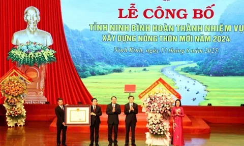 Tỉnh Ninh Bình được công nhận hoàn thành nhiệm vụ xây dựng nông thôn mới