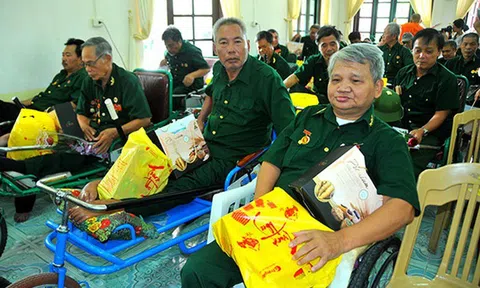 Tặng quà người có công dịp 27/7: Chu đáo, kịp thời, đúng đối tượng