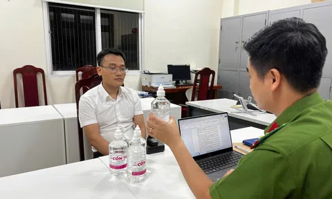 Hà Nội: Phó Chủ tịch thị trấn Chúc Sơn sản xuất hàng giả