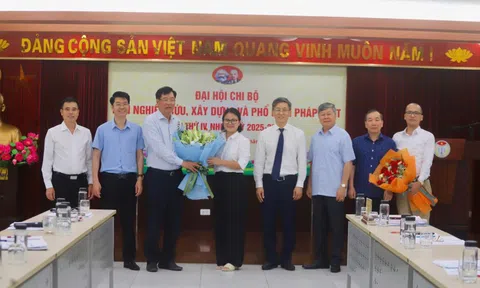 Chi bộ Ban Nghiên cứu, xây dựng và phổ biến pháp luật tổ chức thành công Đại hội lần thứ IV