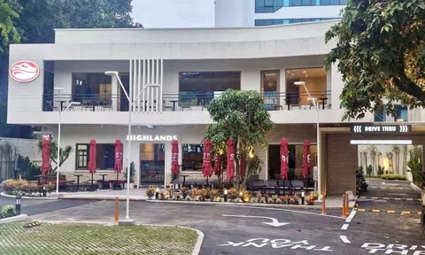 Highlands Coffee triển khai mô hình 'drive-thru' đầu tiên tại Việt Nam