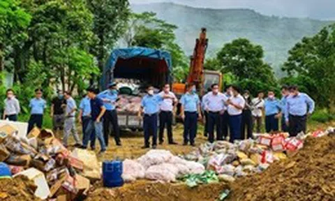 Cao điểm chống buôn lậu: Cần cơ chế loại bỏ đánh giá giả mạo trên thương mại điện tử