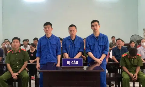 “Chơi” ma tuý trong quán bar, 3 "nam thanh" nhận kết đắng