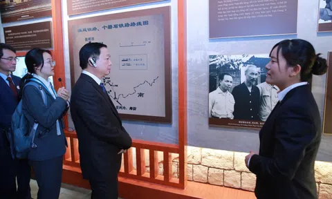 Phó Thủ tướng Trần Hồng Hà thăm Khu di tích Chủ tịch Hồ Chí Minh tại TP. Côn Minh, tỉnh Vân Nam (Trung Quốc)