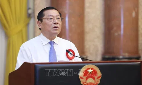 Vinh danh 150 nhà báo tiêu biểu, tiếp nối ngọn lửa 100 năm Báo chí cách mạng Việt Nam