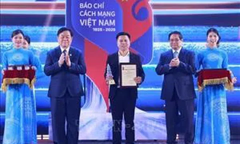 Lễ trao Giải Báo chí Quốc gia lần thứ 19 - năm 2024: Thủ tướng dự và trao giải A cho các tác giả đoạt giải