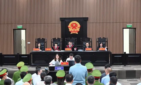 Trước ngày xét xử, nhiều bị cáo trong đại án Phúc Sơn nộp lại hàng trăm tỷ đồng