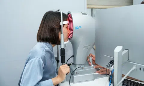 Trí tuệ nhân tạo giúp tối ưu phác đồ điều trị tật khúc xạ