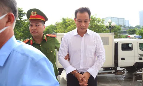 Vì tình nghĩa anh em 20 năm, Hậu "Pháo" cho cựu Phó Bí thư Vĩnh Phúc 500.000 USD và 5 tỷ đồng